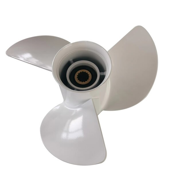 Yamaha 13-1/4x17 Aluminum Propeller Replacement 3 Blade 15 Tooth LH 4-1/4" Gearcase 50-130HP Outboard Propeller