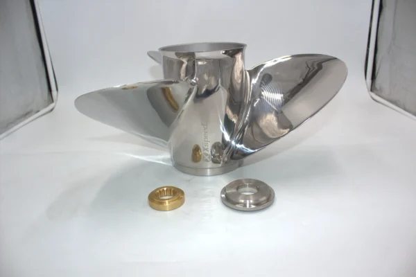 ICSER-138-17OY-YAM-3 Yamaha 14x19 Stainless Steel Propeller Replacement with Hub Kit 3 Blade 15 Tooth LH 150-300HP Outboard Propeller